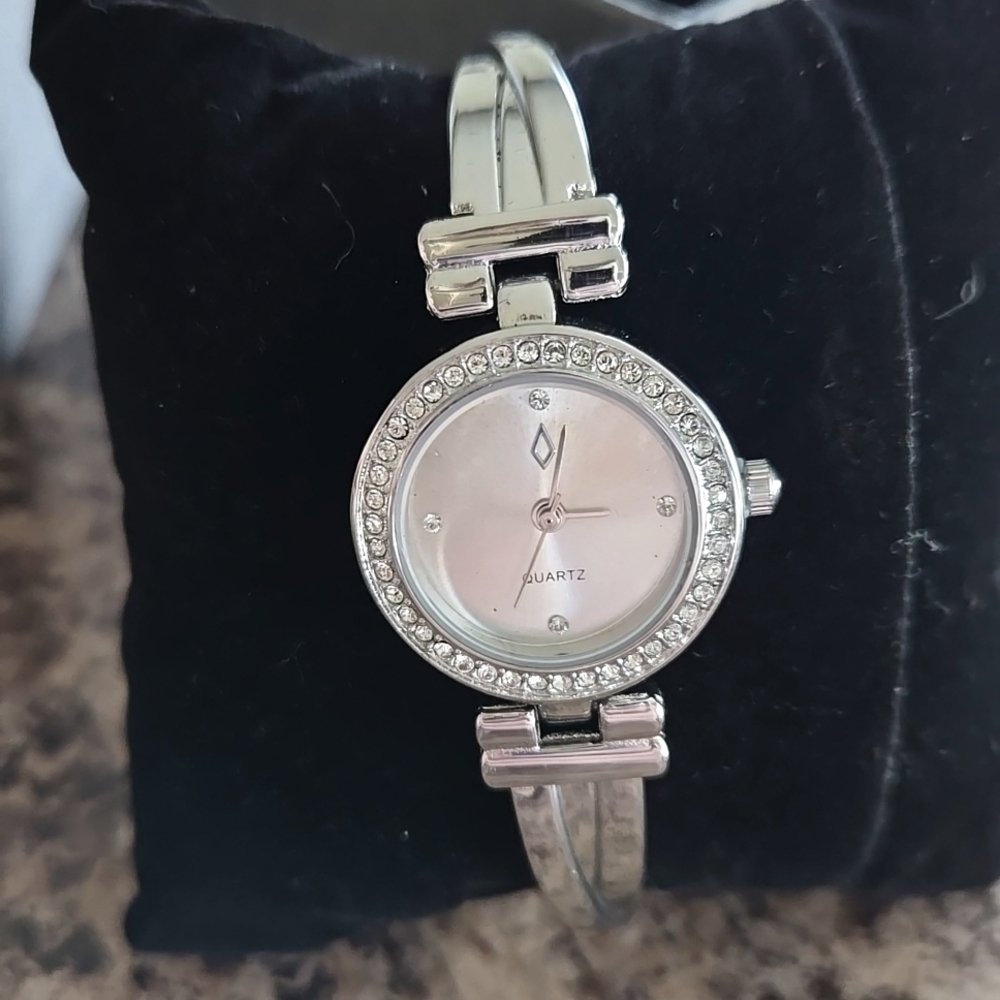 NIC & SYD Ladies Watch with Crystals From Swarovski